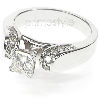 0.65CT Princess and Round Cut Diamonds Engagement Ring