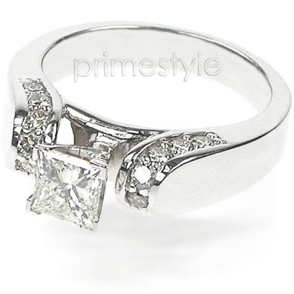 1.00CT Princess and Round Cut Diamonds Engagement Ring