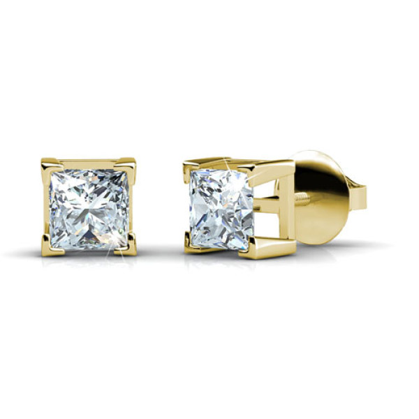 Diamond Stud Earring Featuring 0.25CT Total In 14KT Yellow Gold Setting