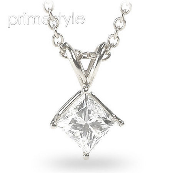 0.25CT Princess Cut Diamond Solitaire Pendant