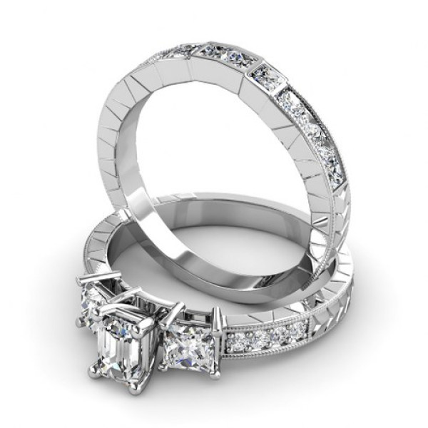 Emerald, Princess and Round Cut Diamond Bridal Set with 1.50CT Total Weight 