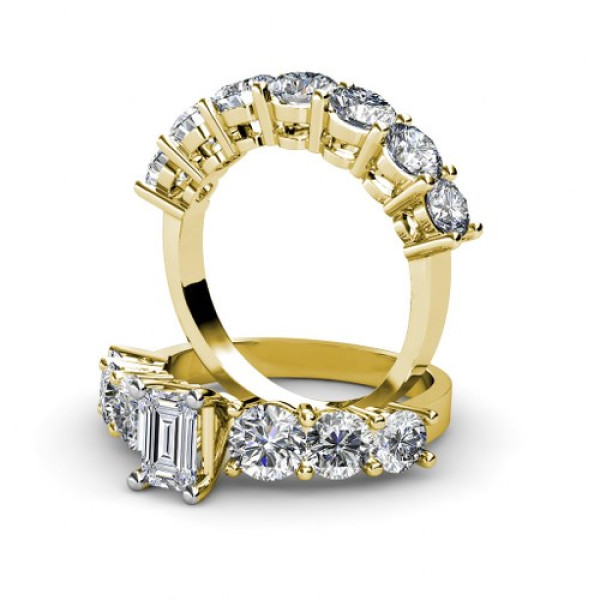 3.95CT Emerald and Round Cut Diamonds Bridal Set