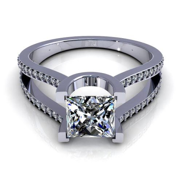 1.05CT princess and round cut diamonds engagement ring