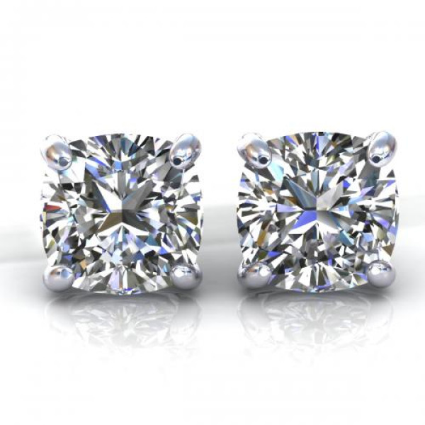 0.25CT cushion cut diamonds stud earrings