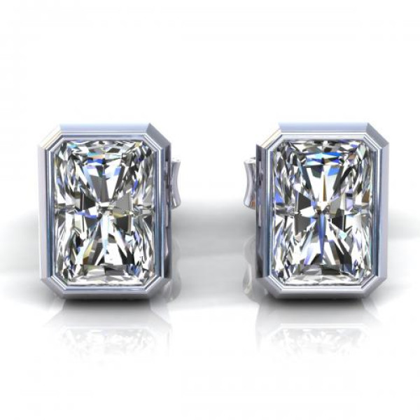 0.25CT radiant cut diamonds stud earrings