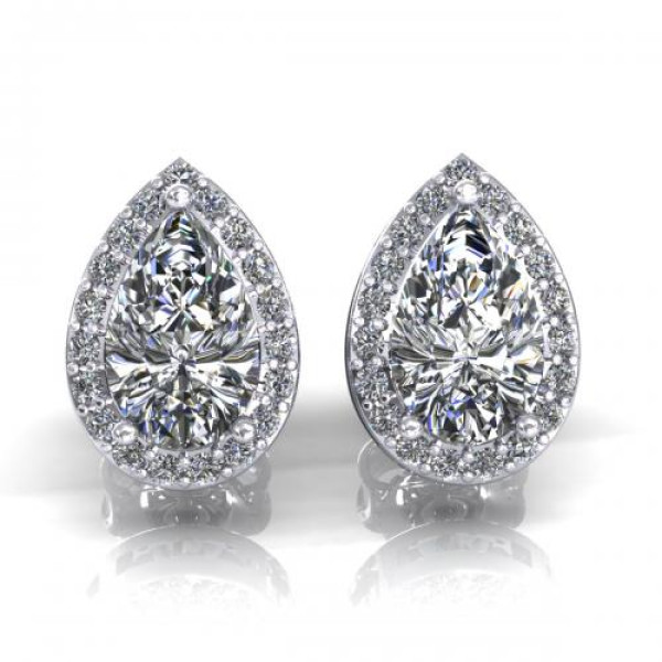 0.37CT pear and round cut diamonds stud earrings