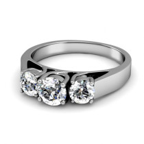 0.90CT Round Cut Diamonds Three Stone Ring
