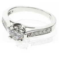 1.00CT Round Cut Diamonds Solitaire Ring