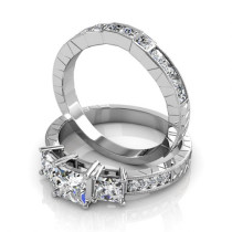 Princess and Round Cut Diamond Bridal Set with 1.50CT Total Weight 