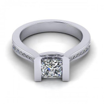0.65CT princess and round cut diamonds engagement ring